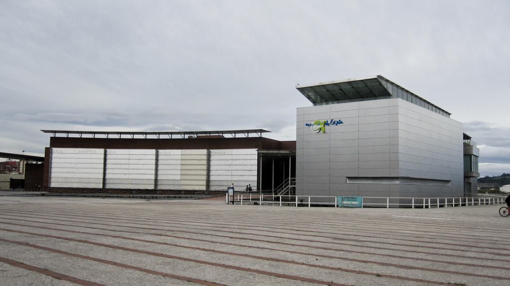 Espacio Gijon Poniente Exterior foto